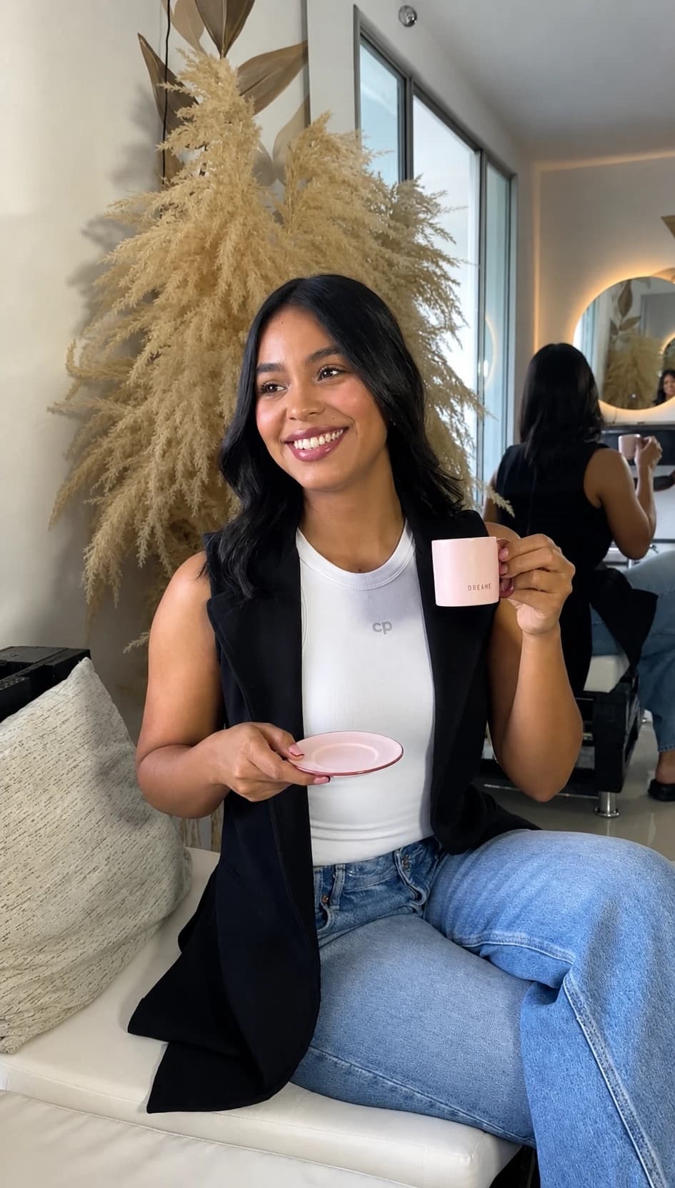 Neiby Arango, maquilladora y estilista profesional en Cali